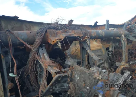 2020 Chevrolet Silverado 1500 4Wd Short Bed Rst from USA, damaged, VIN 3GCUYEET9LG225513